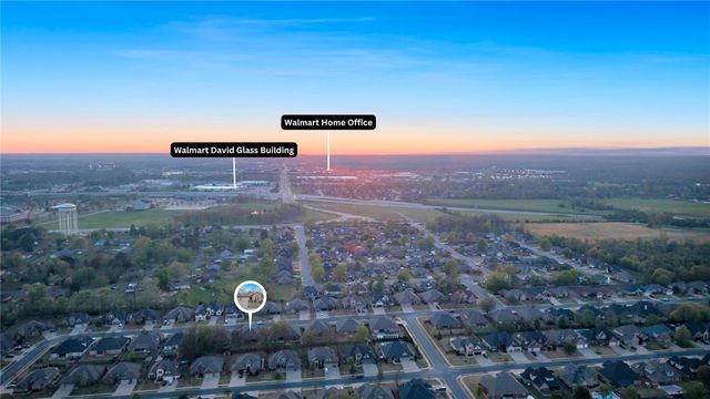 709 SE Eaton Street, Bentonville, AR 72712