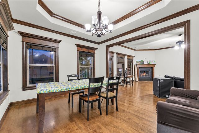 709 SE Eaton Street, Bentonville, AR 72712