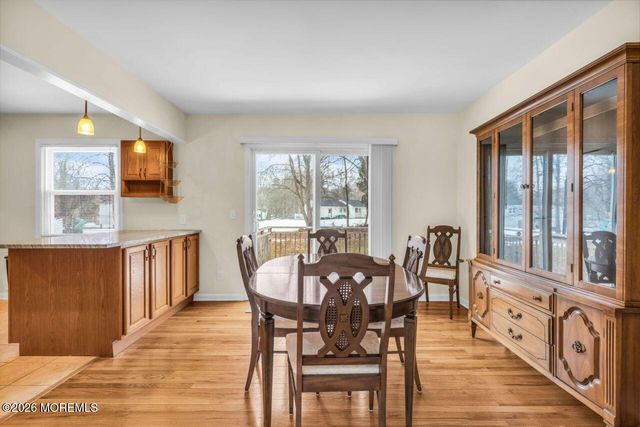 6 Highview Circle, Middletown, NJ 07748