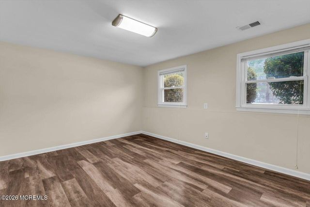 6 Highview Circle, Middletown, NJ 07748