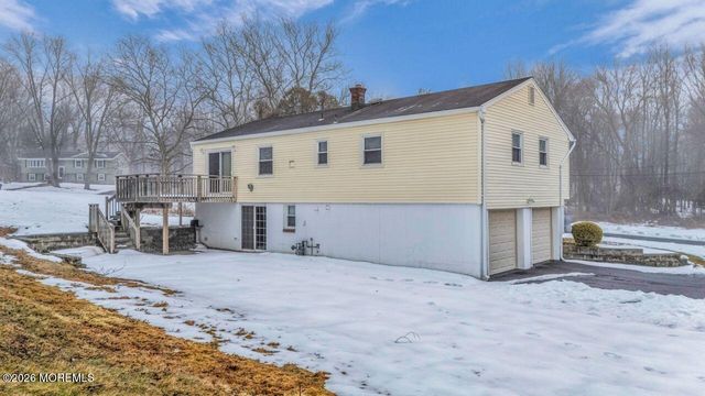 6 Highview Circle, Middletown, NJ 07748