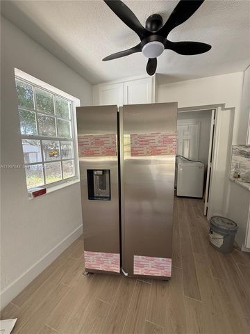 5264 NE 15th Ave, Pompano Beach, FL 33064