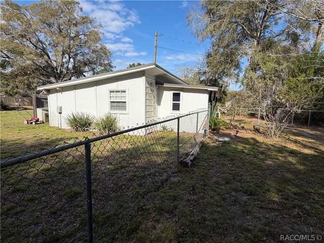 5530 S Perch Drive, Floral City, FL 34436