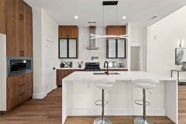 3634 Darien Street, Dallas, TX 75212