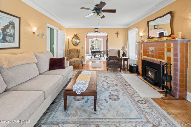 10 Fulton Street, Freehold, NJ 07728