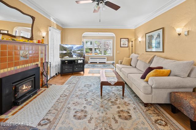 10 Fulton Street, Freehold, NJ 07728