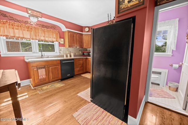 10 Fulton Street, Freehold, NJ 07728
