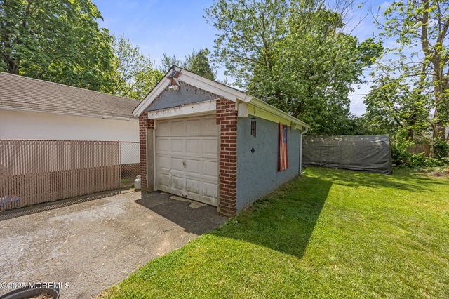 10 Fulton Street, Freehold, NJ 07728