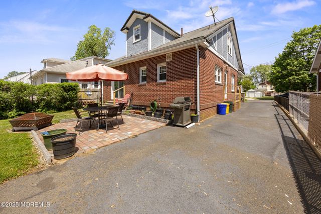 10 Fulton Street, Freehold, NJ 07728