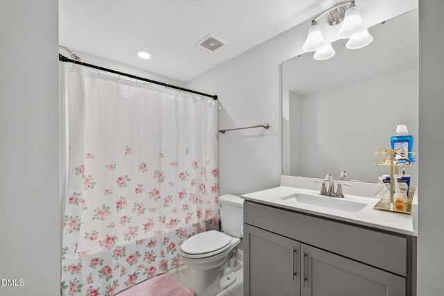 1749 Golden Honey Drive, Wake Forest, NC 27587
