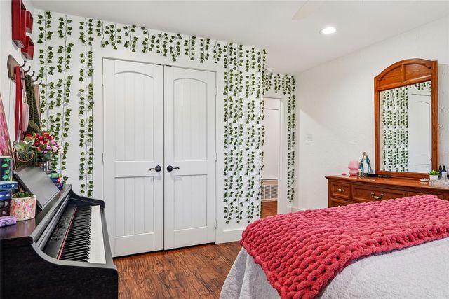 4517 Old Sherman Road, Whitesboro, TX 76273