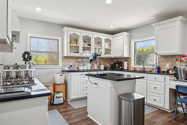 4517 Old Sherman Road, Whitesboro, TX 76273