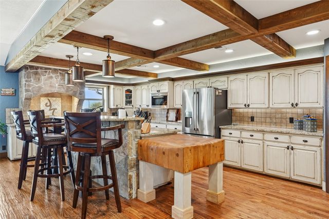 4517 Old Sherman Road, Whitesboro, TX 76273