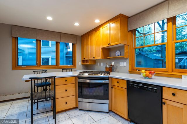 91 Arthur Avenue SE, Minneapolis, MN 55414