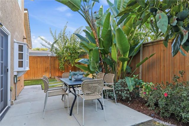 2 Pebble, Irvine, CA 92614
