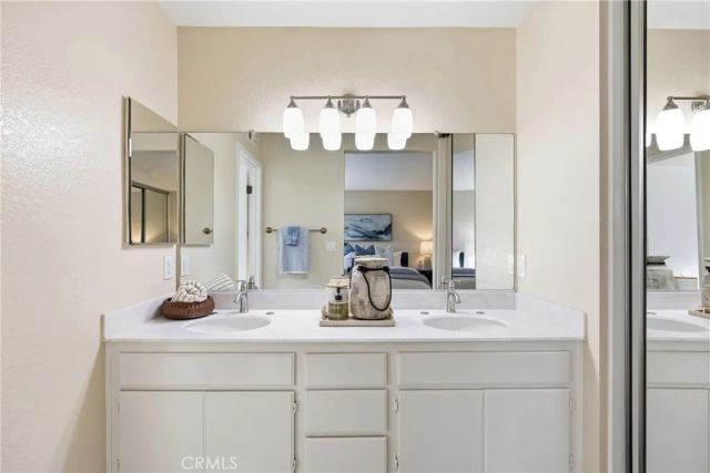 2 Pebble, Irvine, CA 92614