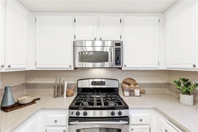 2 Pebble, Irvine, CA 92614