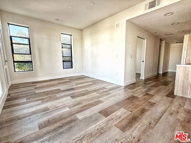 723 S St Andrews Place 312, Los Angeles, CA 90005