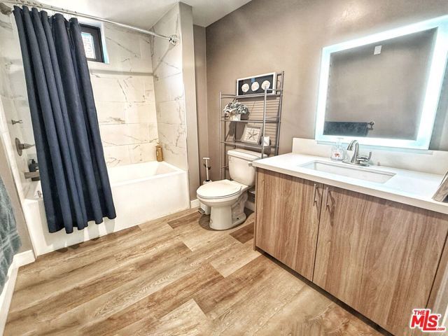 723 S St Andrews Place 312, Los Angeles, CA 90005