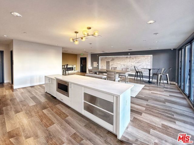 723 S St Andrews Place 312, Los Angeles, CA 90005