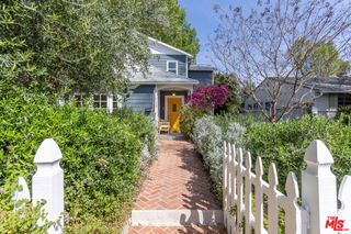 21245 Lopez Street, Woodland Hills, CA 91364