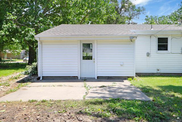 2209 Northview Drive, Manhattan, KS 66502