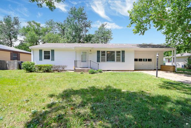 2209 Northview Drive, Manhattan, KS 66502