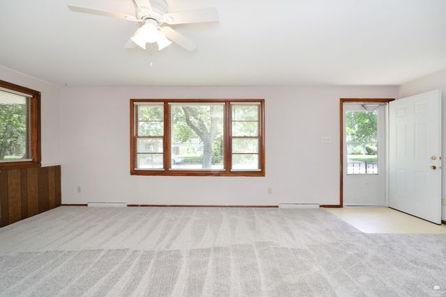 2209 Northview Drive, Manhattan, KS 66502
