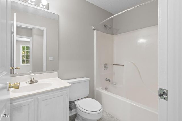 125 Montibello Drive, Cary, NC 27513