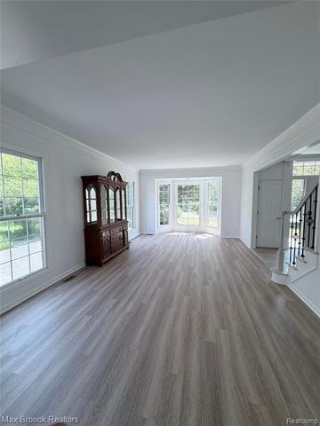 3382 Long Meadow Court, West Bloomfield, MI 48324