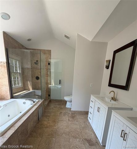 3382 Long Meadow Court, West Bloomfield, MI 48324