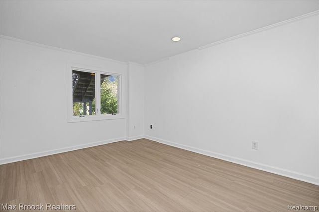 3382 Long Meadow Court, West Bloomfield, MI 48324