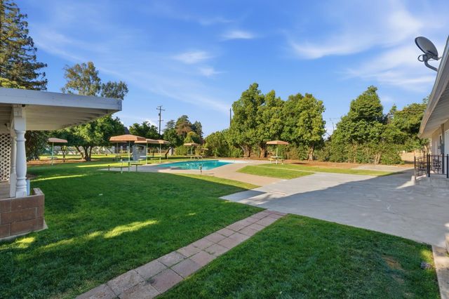 5421 E Liberty Avenue, Fresno, CA 93727