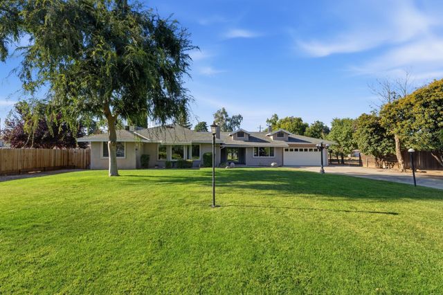 5421 E Liberty Avenue, Fresno, CA 93727