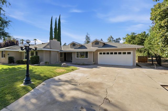 5421 E Liberty Avenue, Fresno, CA 93727