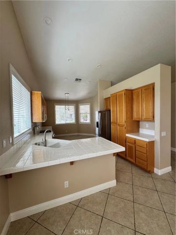 914 Banbury Street, Hemet, CA 92544