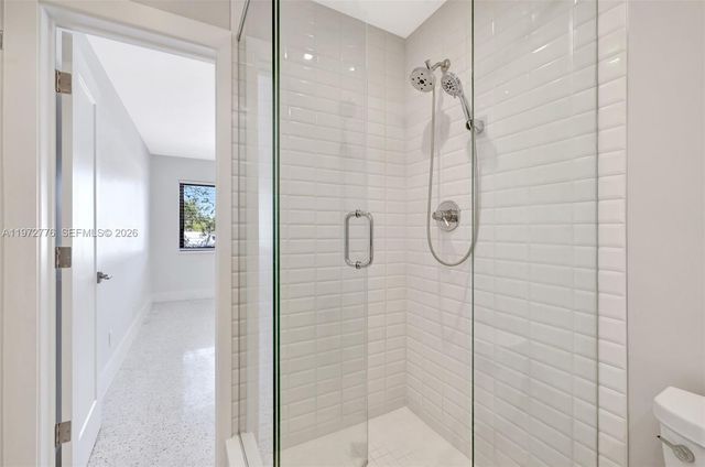 2190 NE 51 ST Court 307, Fort Lauderdale, FL 33308