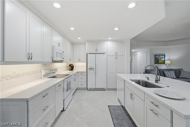 25248 Pelican Creek CIR 102, Bonita Springs, FL 34134