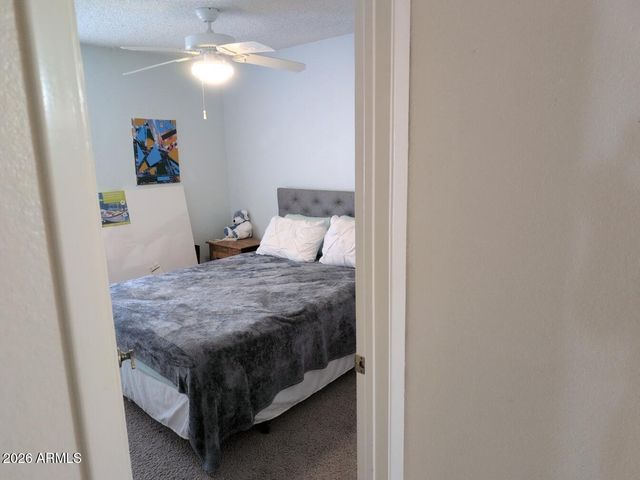 406 W KINGS Avenue, Phoenix, AZ 85023