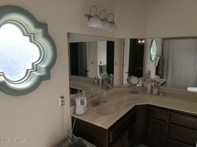 406 W KINGS Avenue, Phoenix, AZ 85023