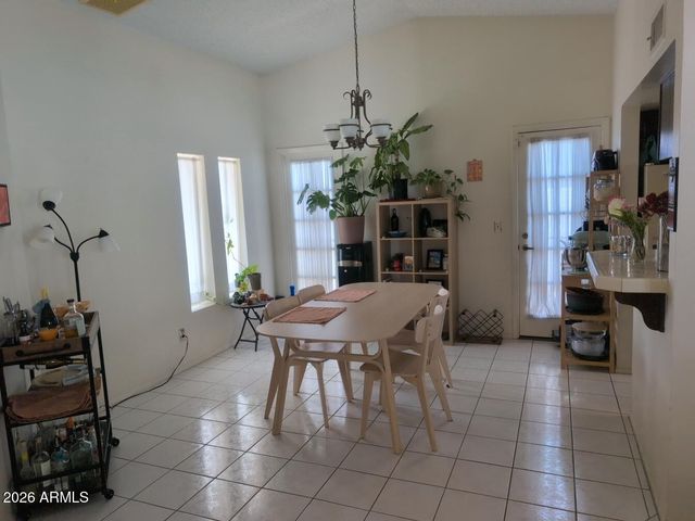 406 W KINGS Avenue, Phoenix, AZ 85023