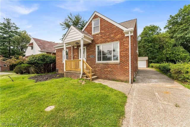 18907 Harlan Drive, Maple Heights, OH 44137