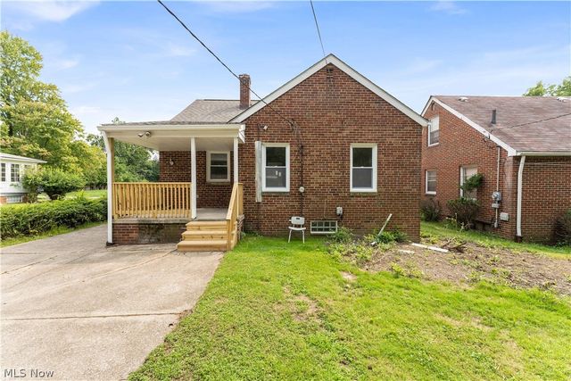 18907 Harlan Drive, Maple Heights, OH 44137
