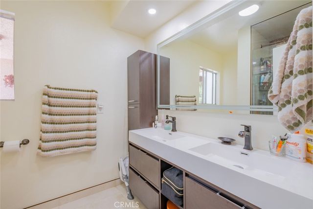 4487 Colbath Avenue 106, Sherman Oaks, CA 91423