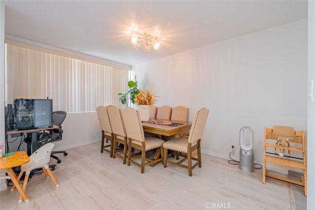 4487 Colbath Avenue 106, Sherman Oaks, CA 91423
