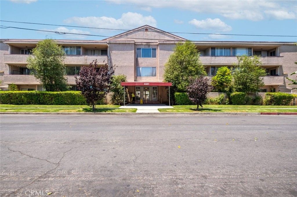 4487 Colbath Avenue 106, Sherman Oaks, CA 91423