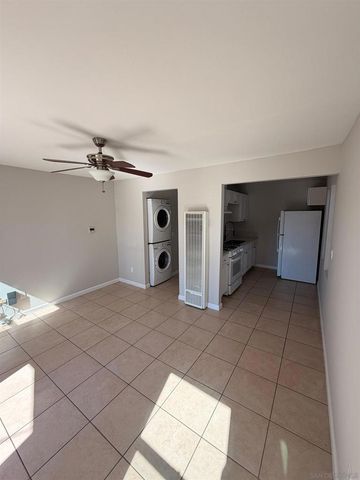 33 Hoover ave, National City, CA 91950