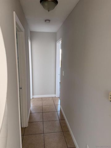 33 Hoover ave, National City, CA 91950