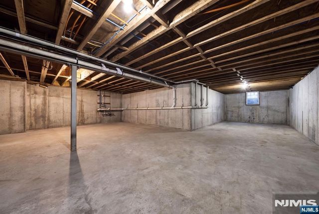 70 Pine Street, Closter, NJ 07624