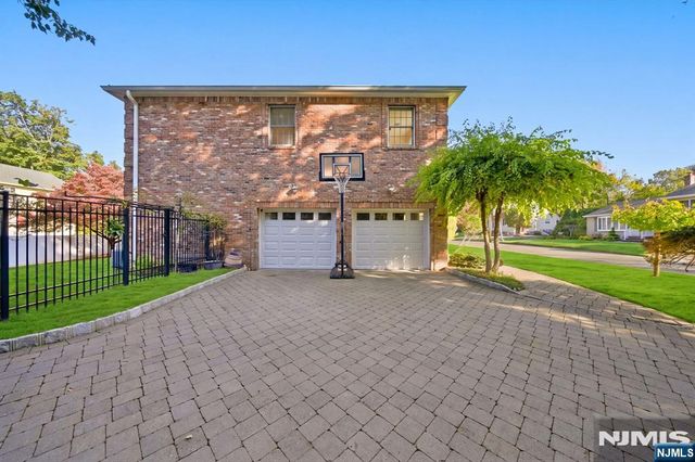 70 Pine Street, Closter, NJ 07624